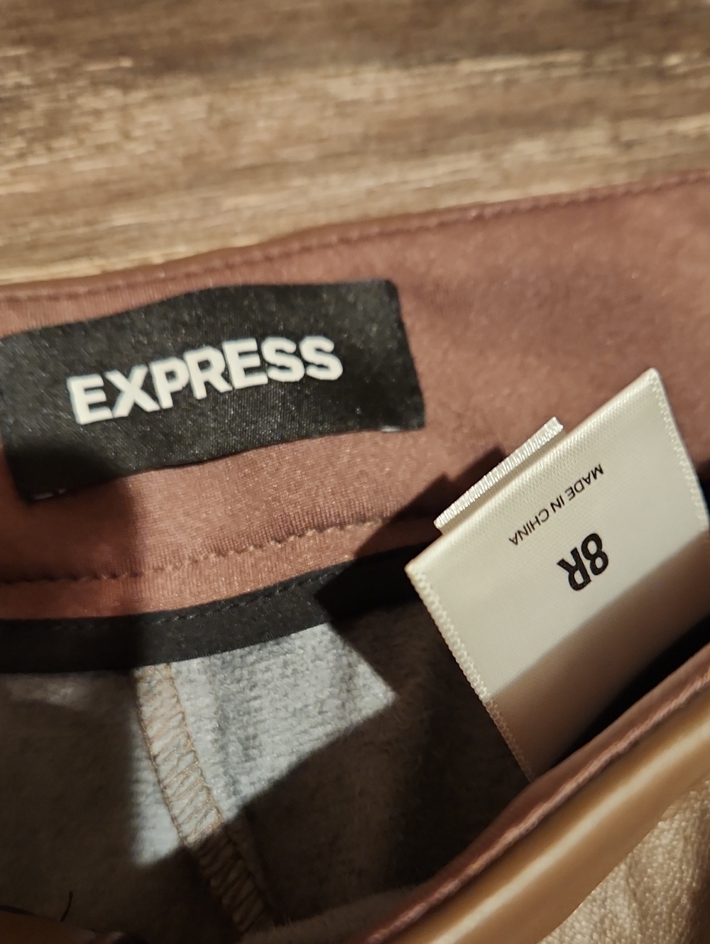❤️ NWOT! EXPRESS HIGH RISE PLEATED WIDE LEG VEGAN LEATHER PANTS/ TROUSERS, 8 (29 - Picture 6 of 9